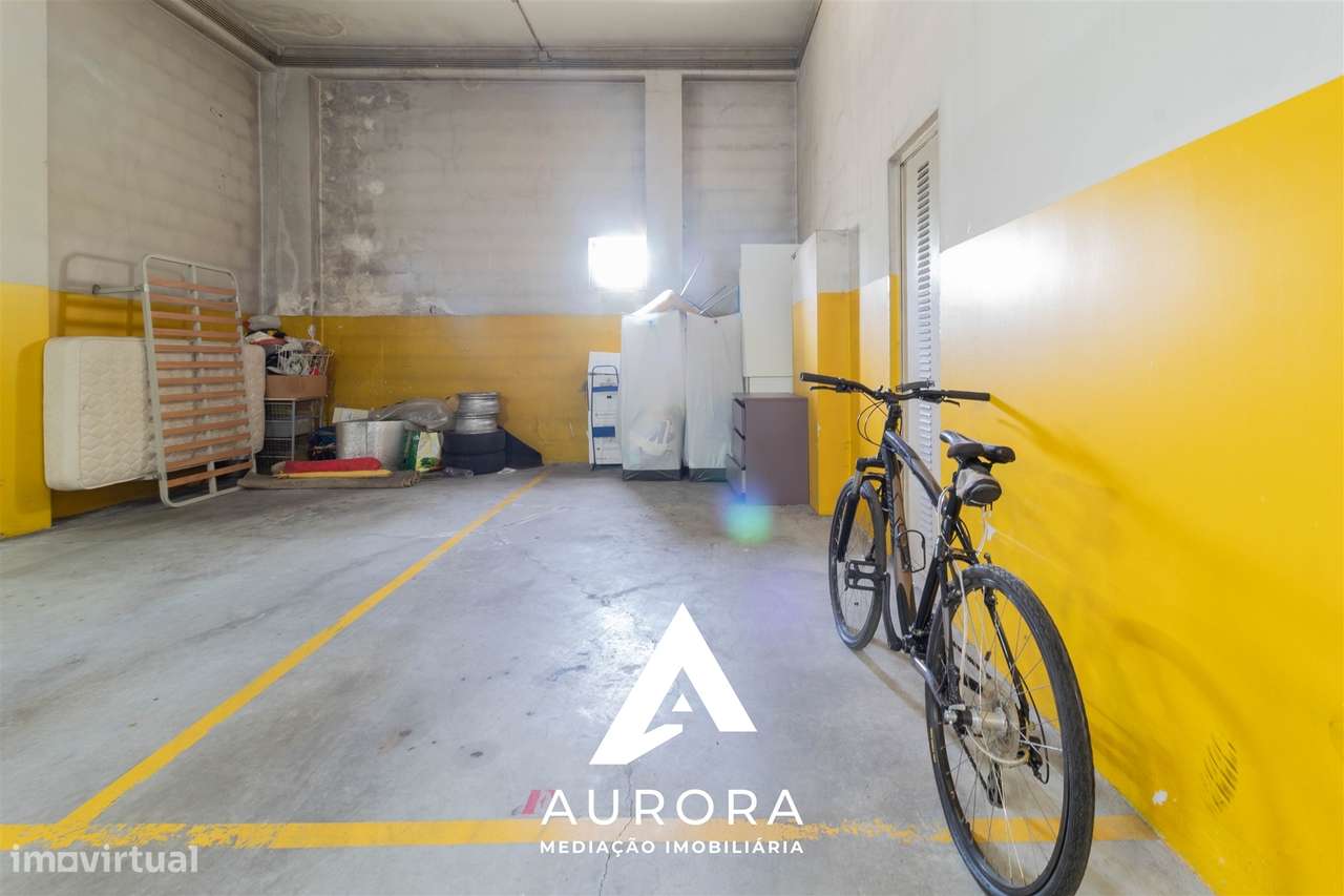 T2 com Varanda, Garagem e Arrumos-31