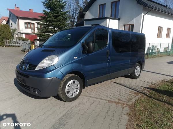 Renault Trafic 2.5 dCi 150 FAP Passenger L2H1 Privilège - 1