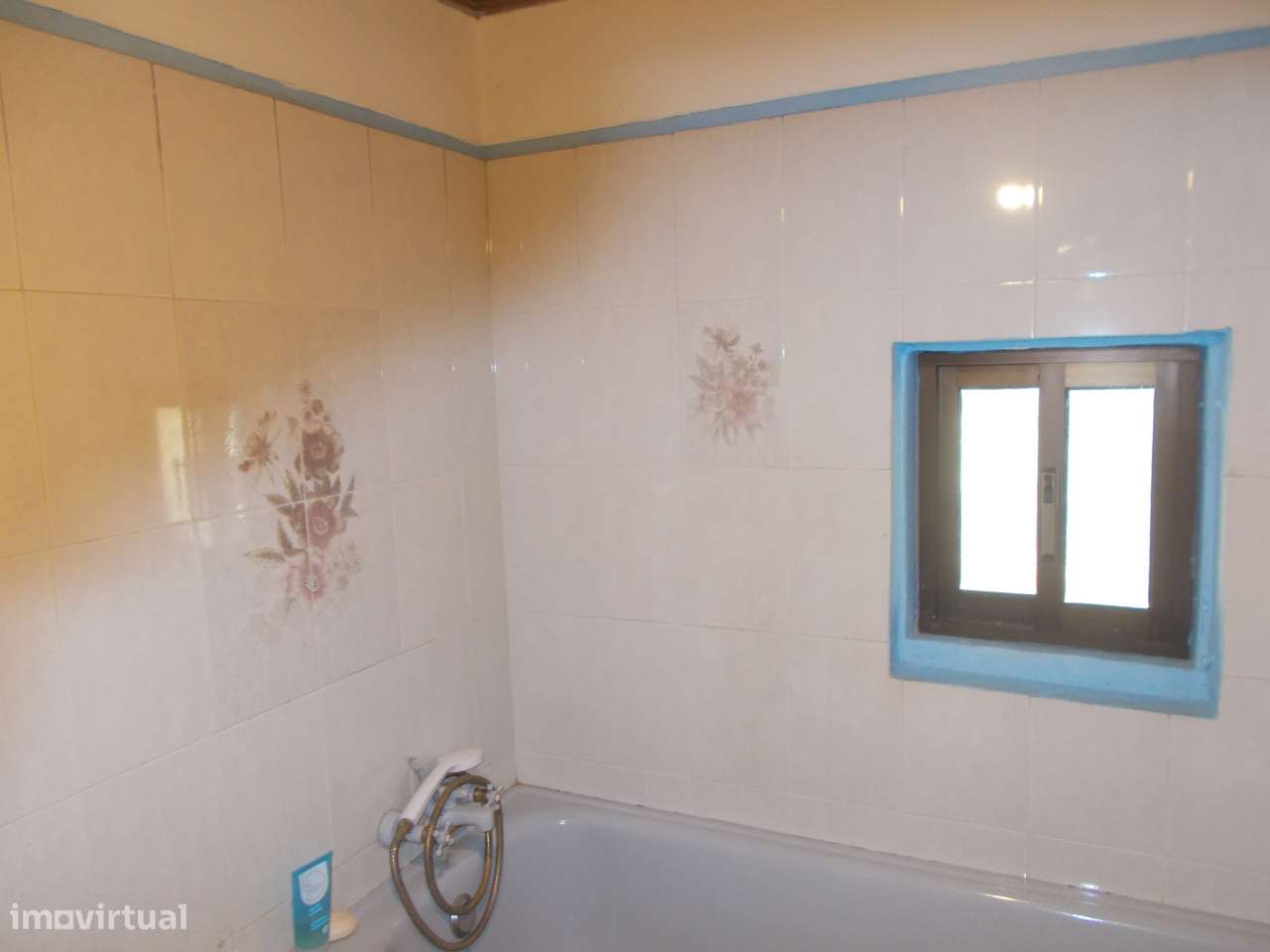 Casa e Garagem Oportunidade 15 minutos de Chaves-4