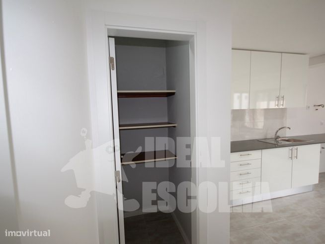 T3 AMORA 275 000€
TOTALMENTE RENOVADO.-5