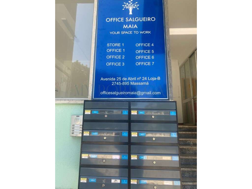 Escritório funcional em espaço de co-work 'Office Salgueiro Maia', ... - Grande imagem: 4/10
