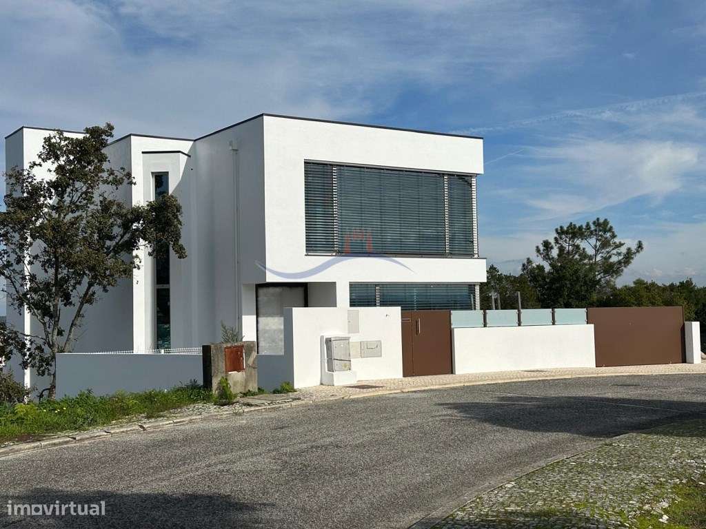 Moradia T5 - Leiria - Grande imagem: 2/50