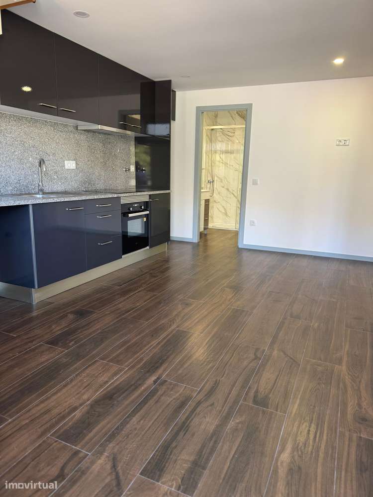 Oportunidade Única: Moradia T3 Reabilitada em Azurém – Guimarães - Grande imagem: 5/16