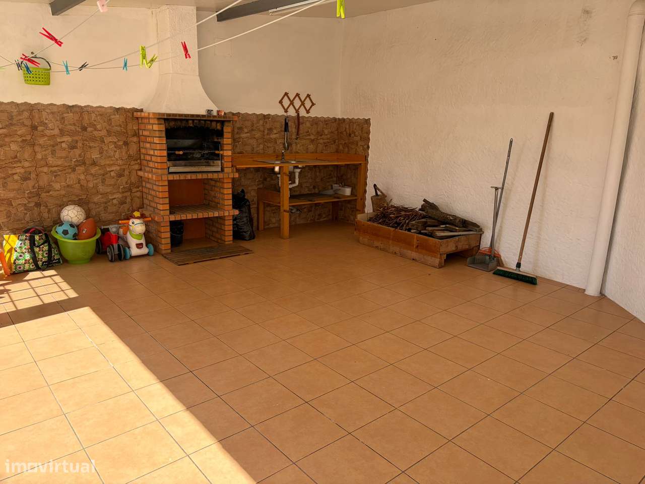 Moradia T5 isolada localizada em São João dos Montes, Alhandra. - Grande imagem: 4/48