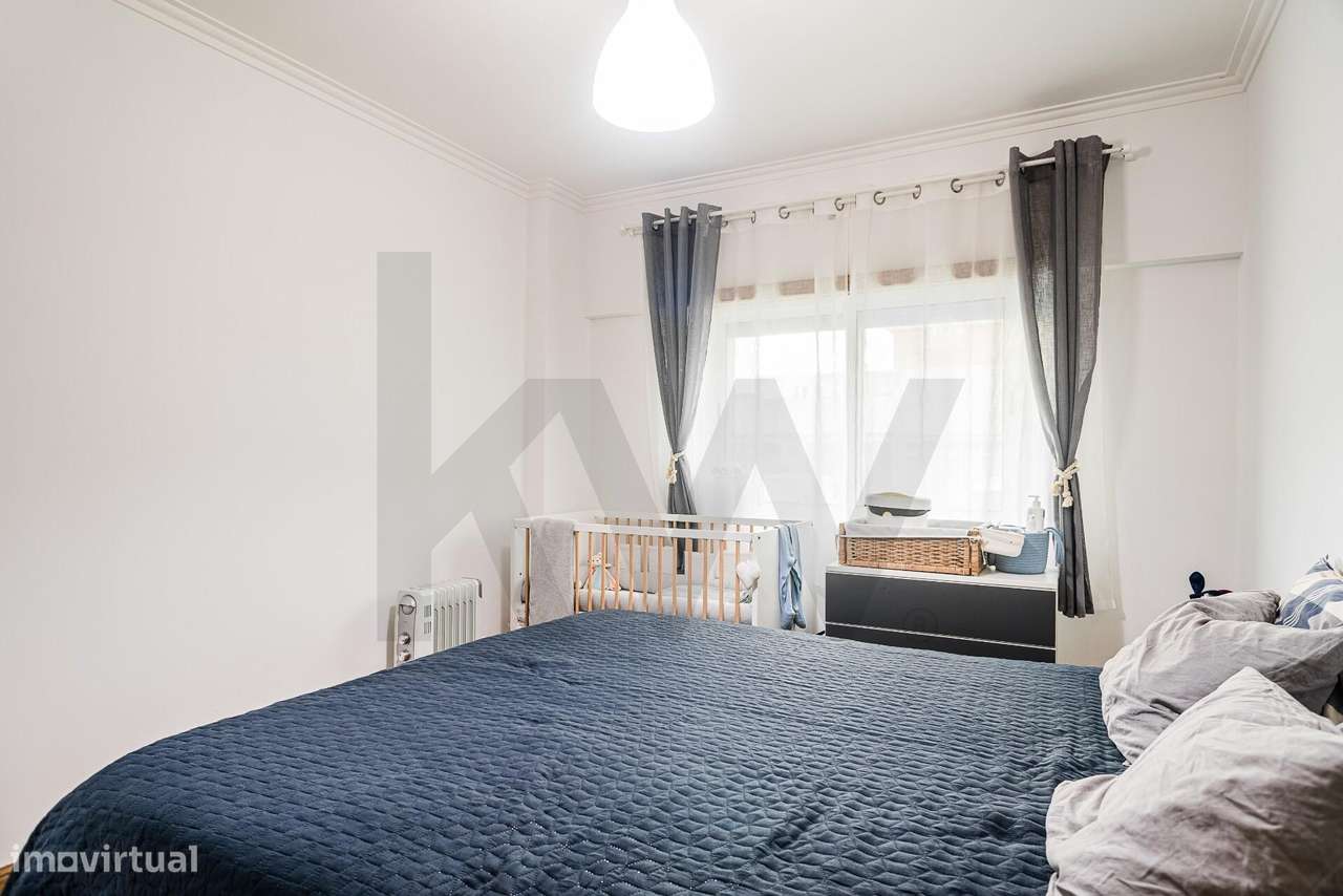 Quer um terraço gigante e dois quartos numa casa em Queluz?-19