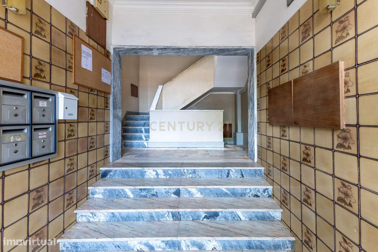Apartamento T3 em Amora, Seixal-19