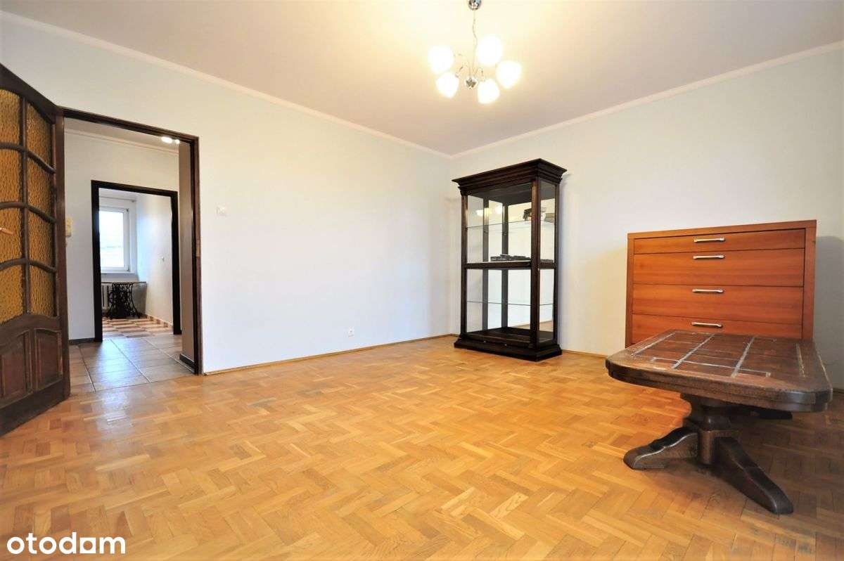 Dwa pokoje z oddzielną kuchnią na Kabatach-4