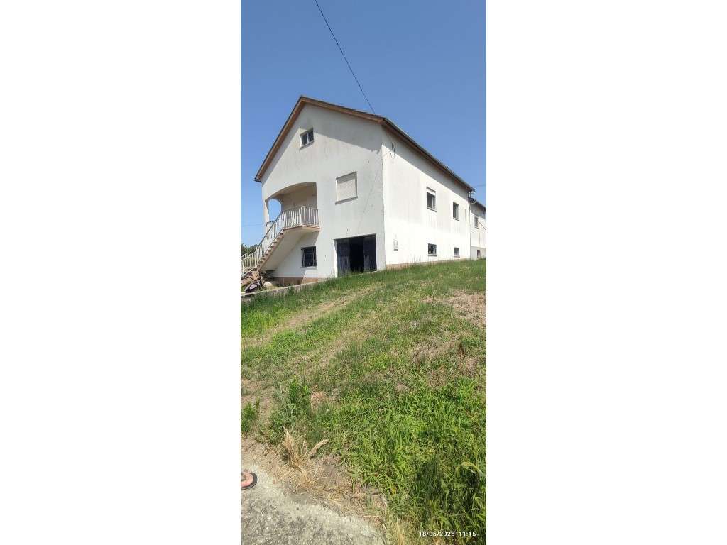 Moradia T3, com terreno - Grande imagem: 3/23