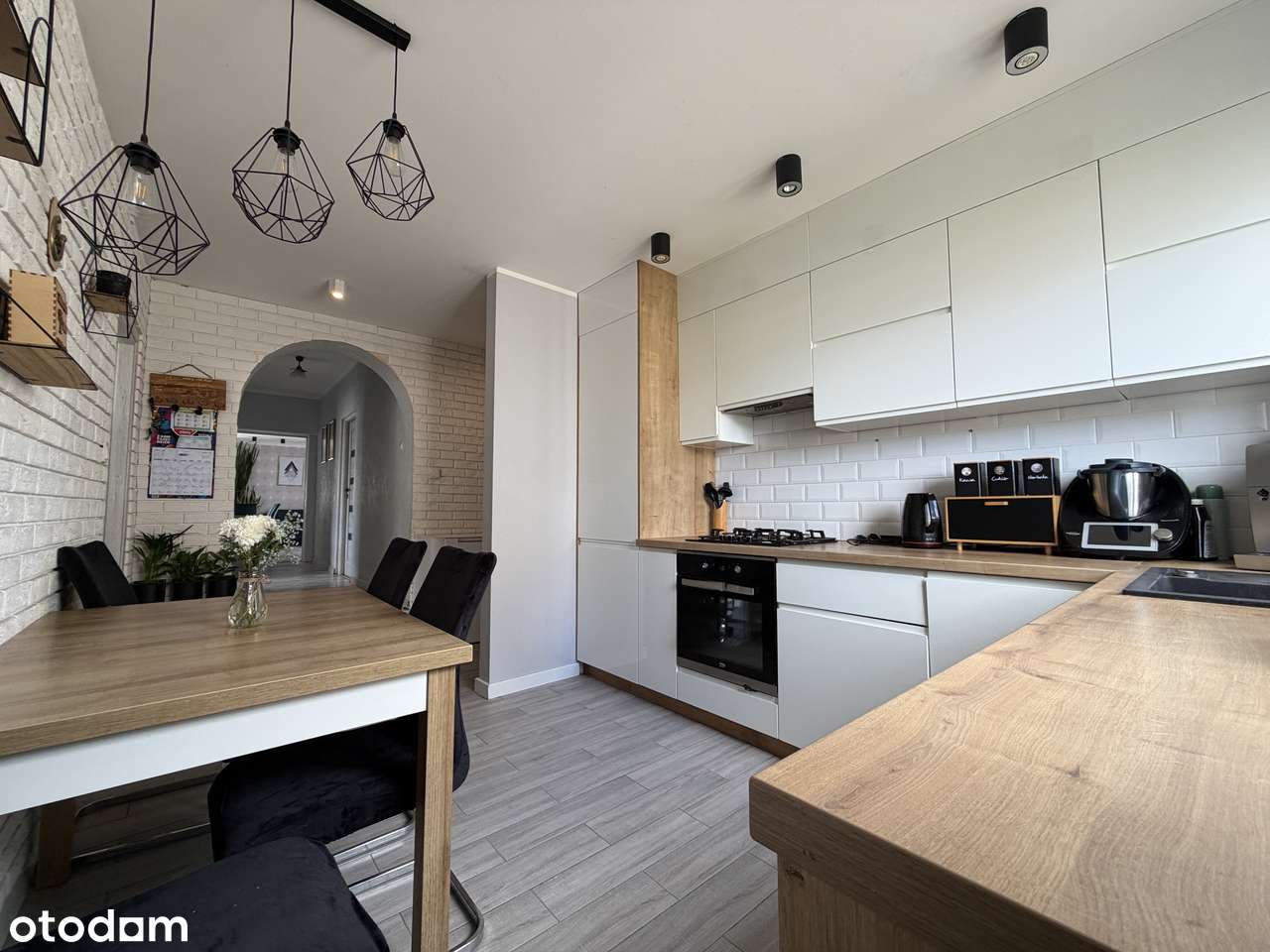 Przestronne mieszkanie 120 m²| 2 balkony| garaż| piwnica| 1 min do SKM-1