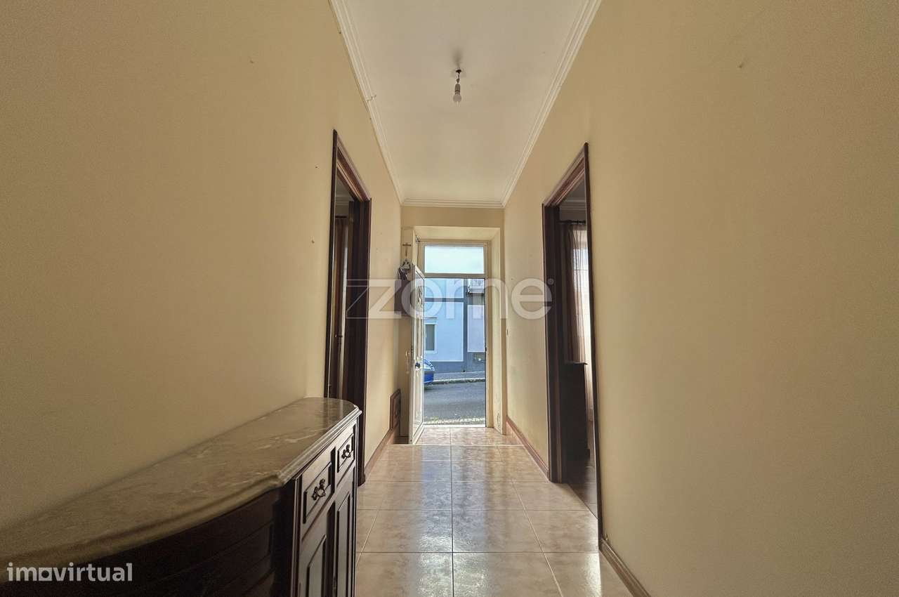 Moradia T6, freguesia de São Sebastião no concelho de Ponta Delgada - Grande imagem: 4/32