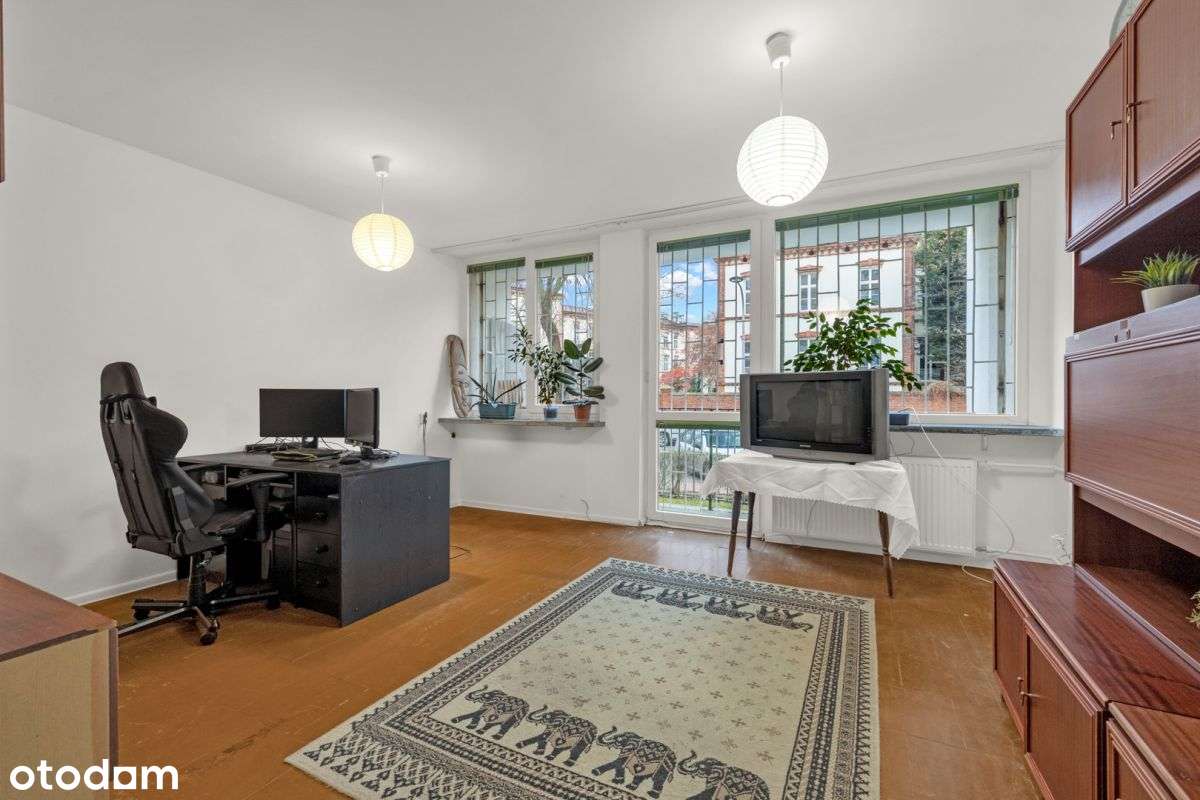 Trzypokojowe mieszkanie w Centrum-2