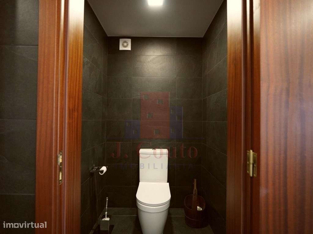 Moradia T5 | Piscina | Terreno | Vistas panorâmicas-48