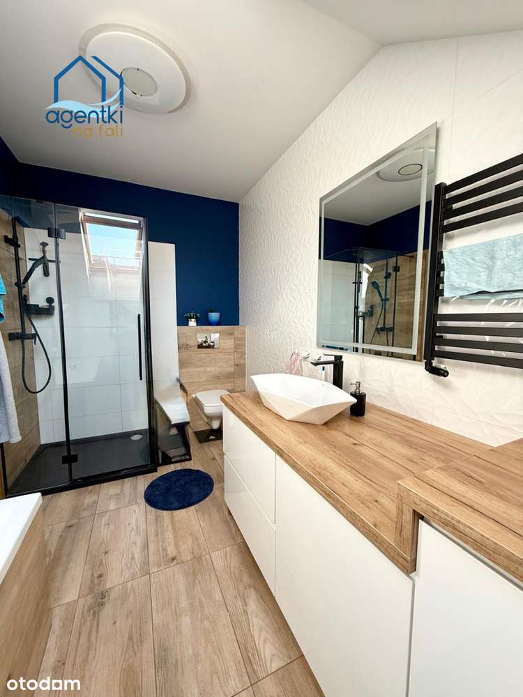 Rodzinny dom w zabudowie szeregowej z ogrodem .-12