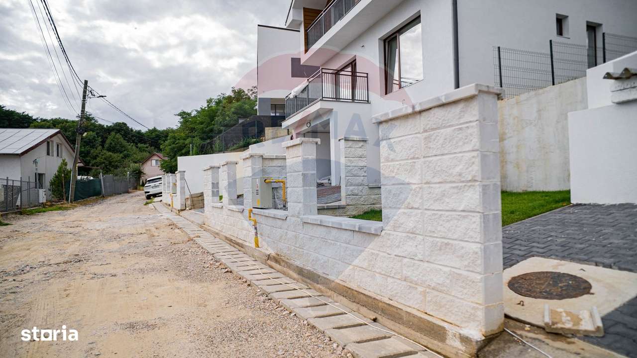 Casă / Vilă cu 4 camere de vânzare - Imagine principală: 3/11