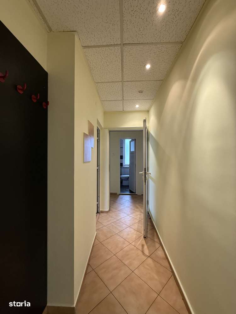 Apartament cu 4 camere in zona Piata Victoriei-Iancu de Hunedoara-8