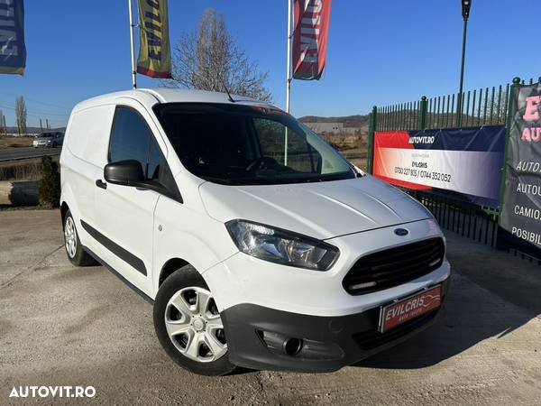 Ford Transit Courier - 4