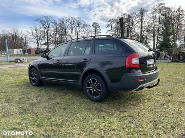 Skoda Octavia Combi 1.8 TSI 4x4 Scout - 4