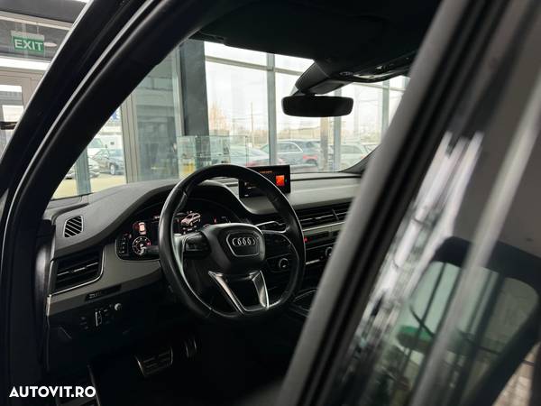 Audi SQ7 4.0 TDI quattro Tiptronic - 18