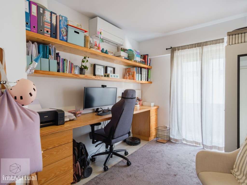 Apartamento T3 com garagem Amoreiras-32