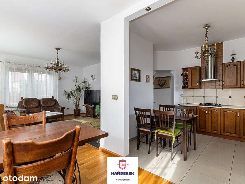 Funkcjonalny dom dla rodziny w okolicy Jeziora Żywieckiego.-6