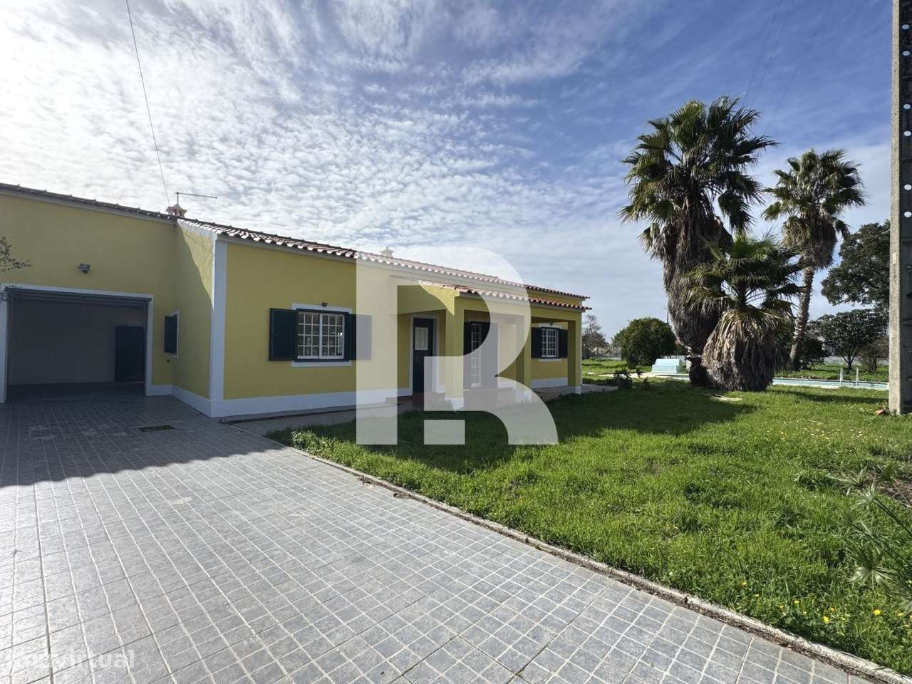 Moradia térrea V3 + T2 com piscina em Salvaterra de Magos - Grande imagem: 3/29