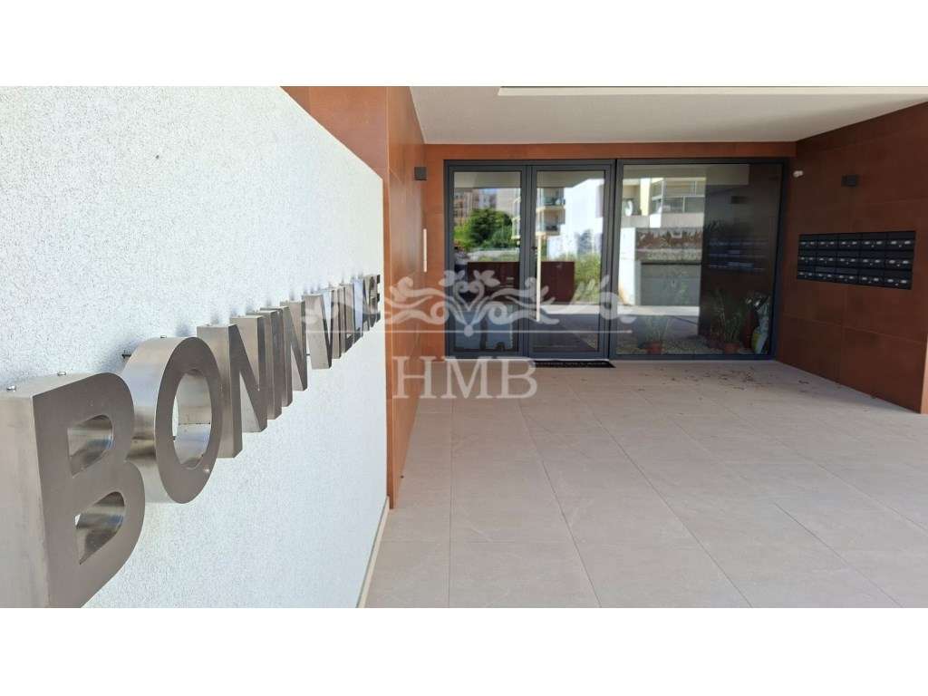 T2+1 no Bonin Village - Oportunidade Única, piscina e garagem na Qu...-9