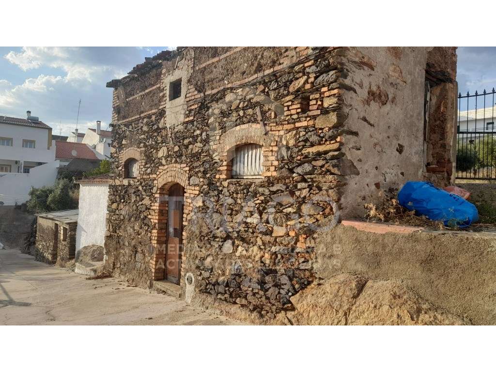 Moradia para Recuperar na Vila de Barrancos - Grande imagem: 4/14