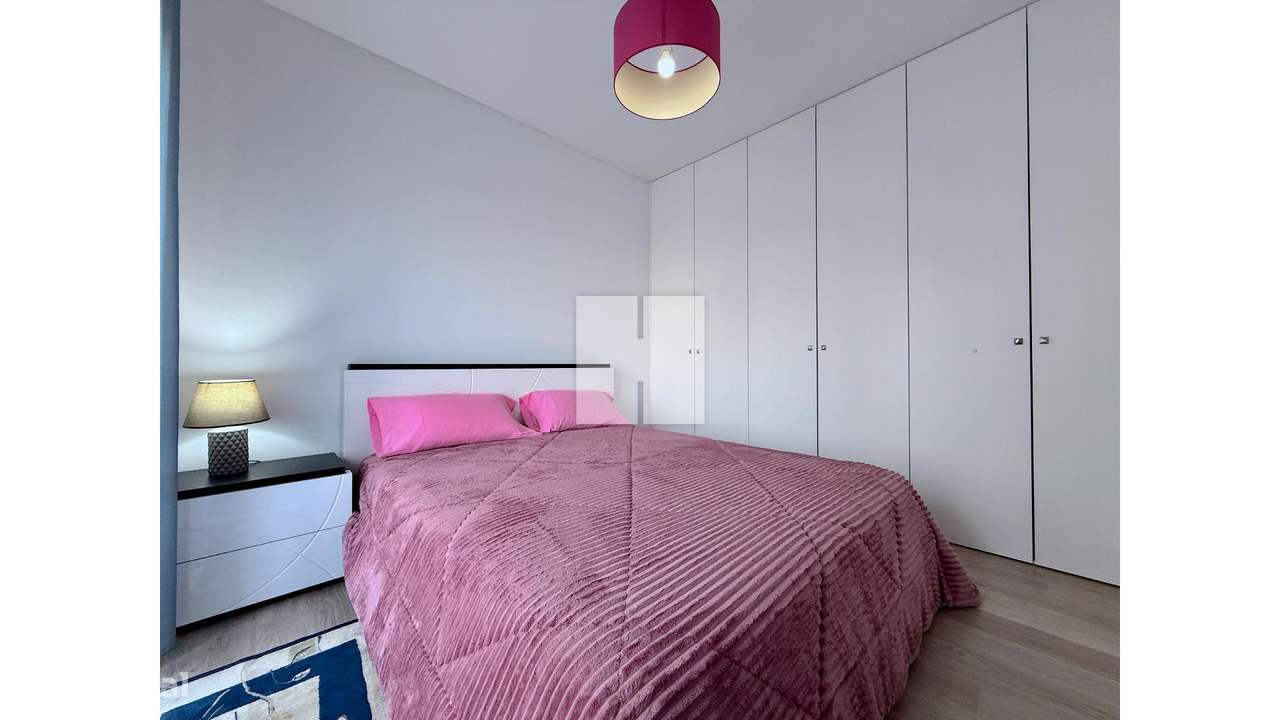 Luxuoso T-3 na Qtª Santa Maria-32