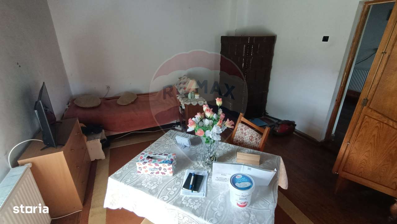 Casă de vânzare în stil vechi cu 3 camere si 3 arii în Cop. Manastur - Imagine principală: 4/13