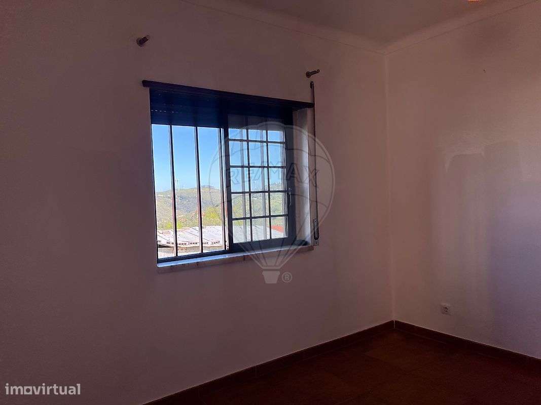 Moradia T2 para venda - Grande imagem: 5/12