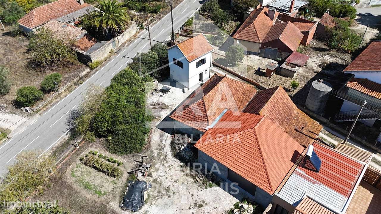 Moradia T3 inserida num terreno com 869m2-12