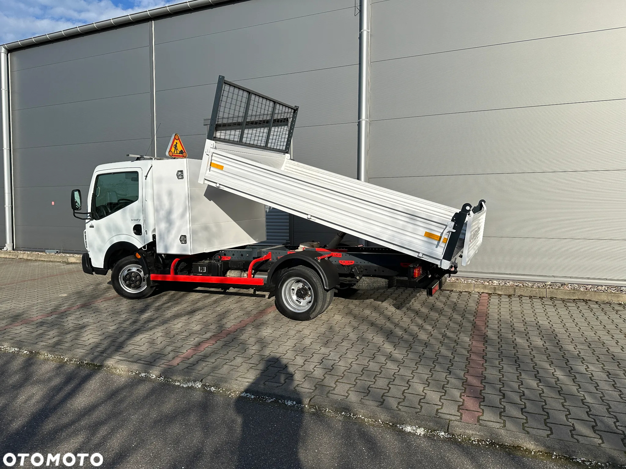 Nissan CABSTAR NT400 35.14 2,5 DCI Kipper Wywrotka Pod HDS Koła 16&quot; Wzmocniony - 14