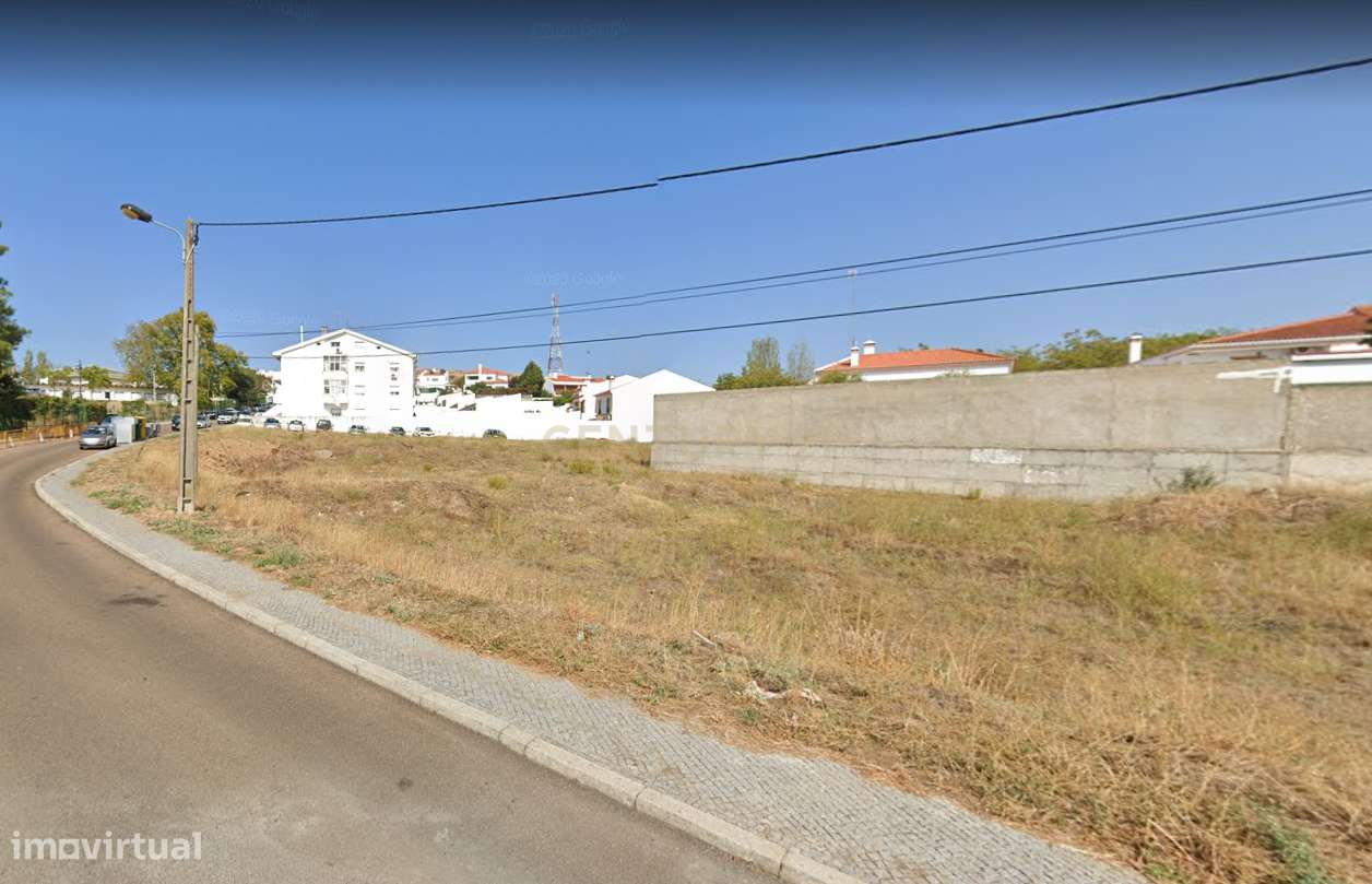 Lote de terreno no Bairro de Santa Luzia - Grande imagem: 2/3