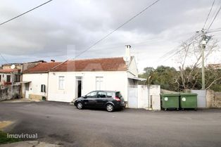Moradia T2 em Santa Clara, com terreno para investimento ou habitação - Grande imagem: 4/19