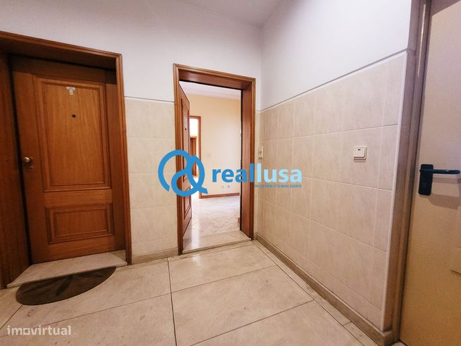 Apartamento T1 c/ garagem Águas Santas Maia-14