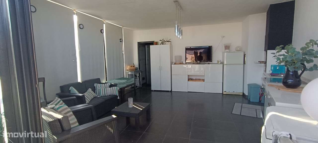 Moradia T5 de Luxo com Piscina e Garagem-18
