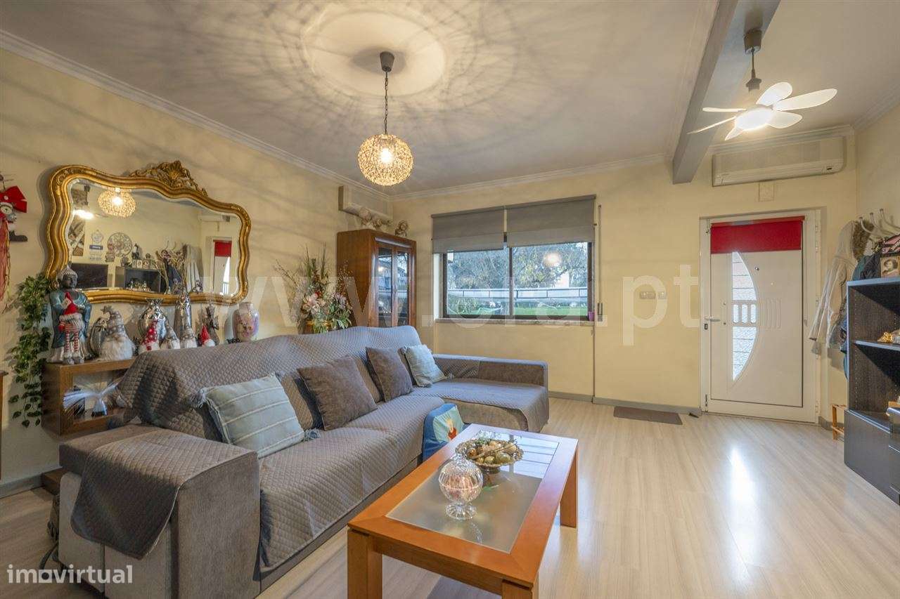 Moradia em Banda T5; Paivas - Grande imagem: 2/23