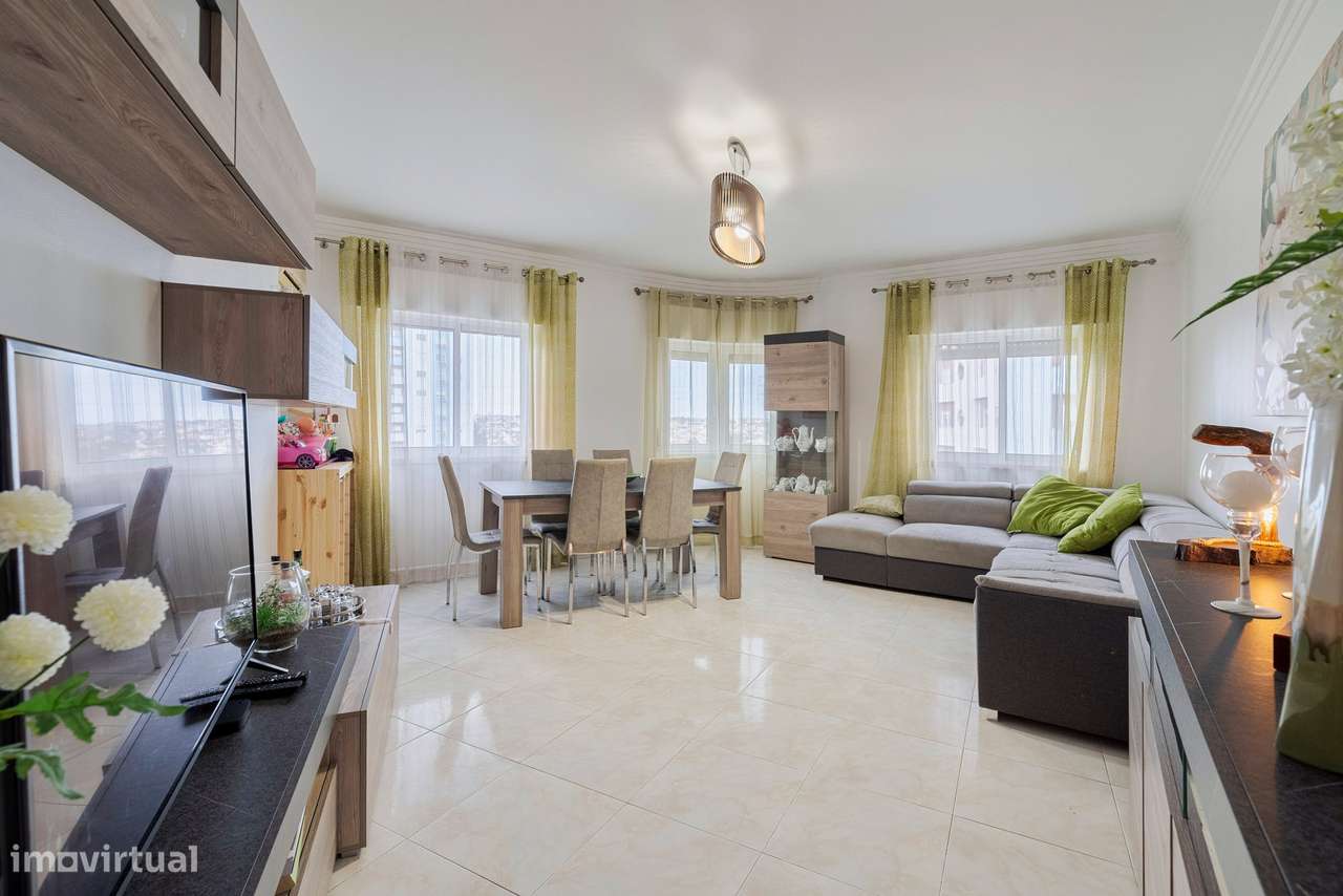 SANTA MARTA DO PINHAL - T2 com Garagem e Arrecadação!-8