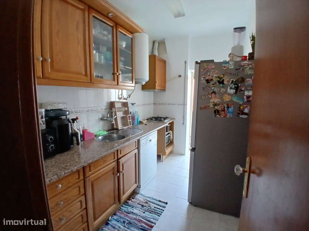 ** T2 com potencial para T3 | Avenida Infante D. Henrique | Setúbal**-25