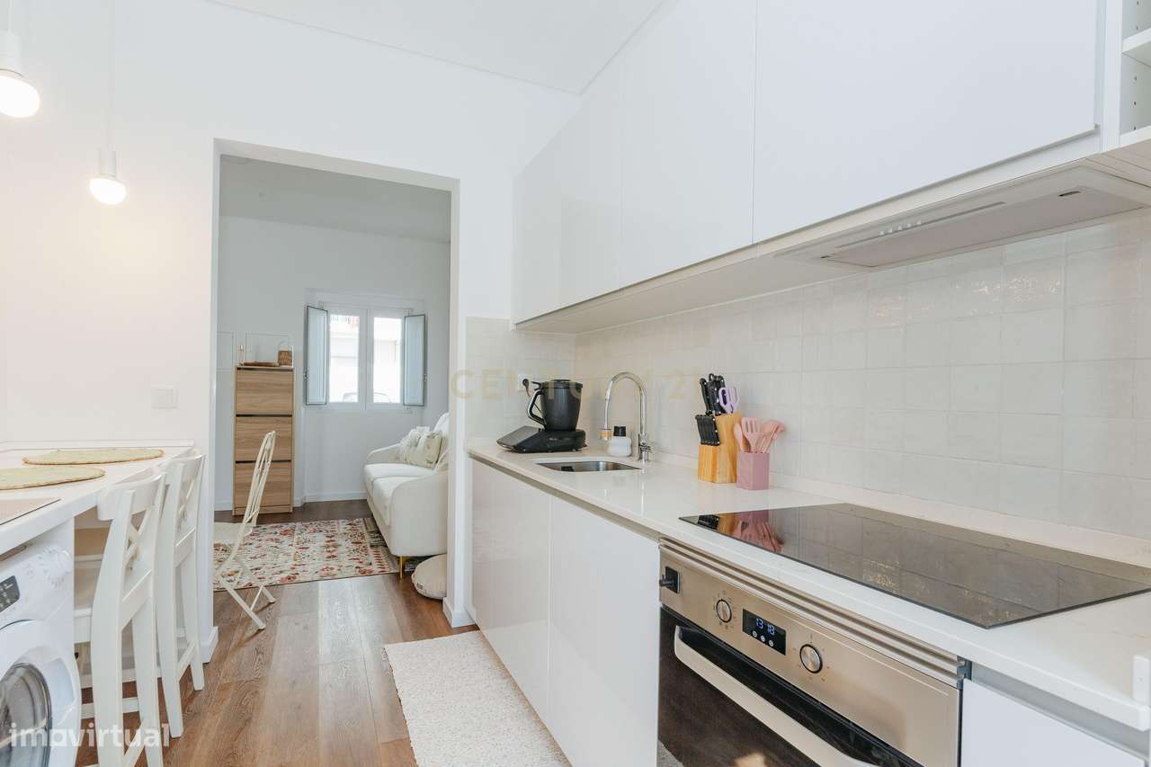 Moradia T1 Totalmente Renovada com Logradouro| Pinhal Novo-12