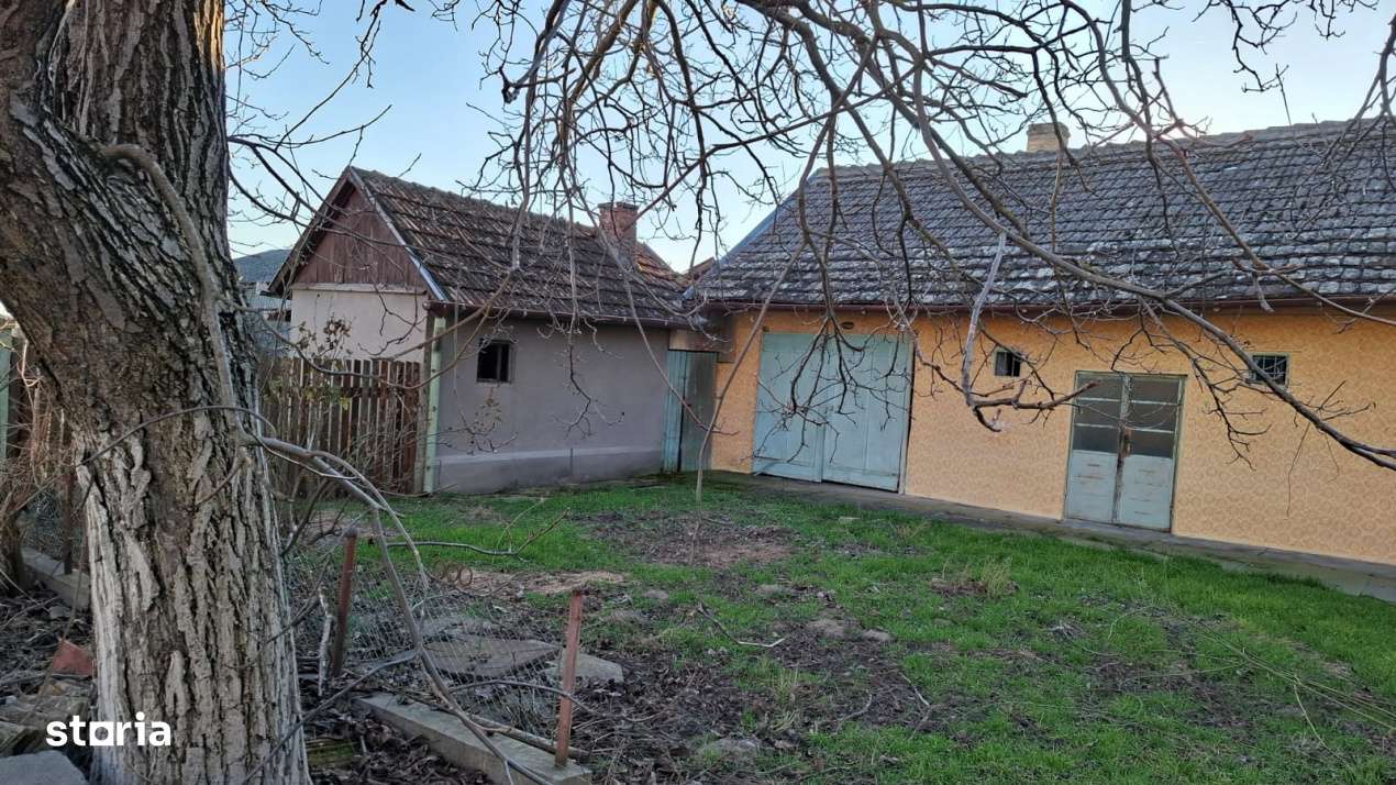 Casa mare 3 camere si teren 3600mp in Nadlac la 475m de centura spre a-17