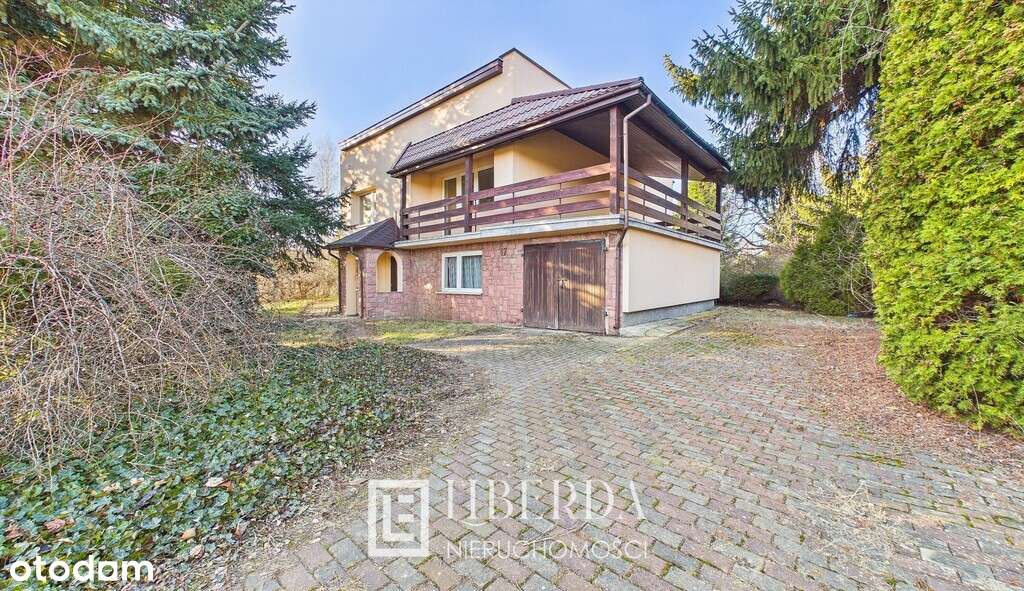 Dom z dużym ogrodem, Dąbrowica, ul. Kresowa-1