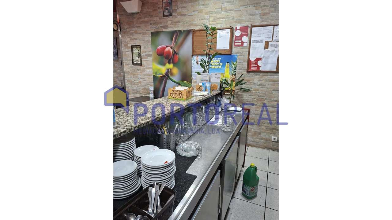 Trespasse Pastelaria em Fânzeres - Grande imagem: 4/27