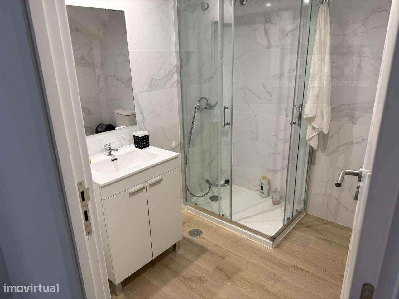 T4 Duplex totalmente remodelado na zona de Campolide-13