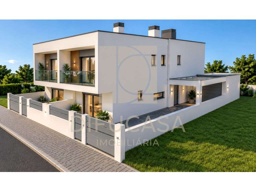 R370 MORADIA T3 COM 2 SUITES-9