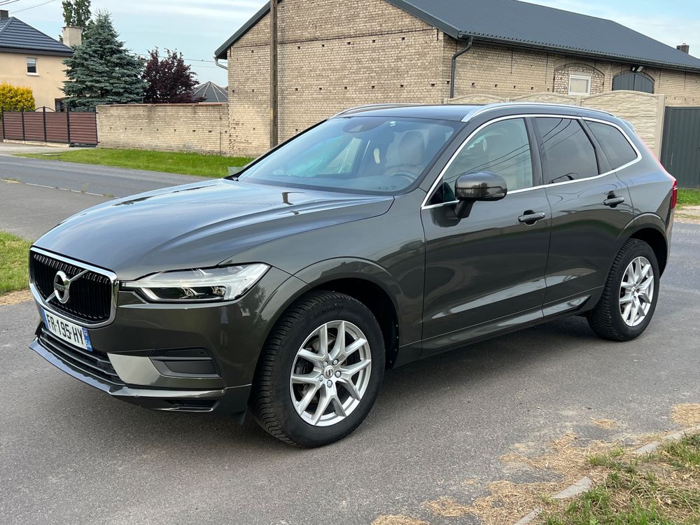Volvo XC60 II D4 Momentum 2020