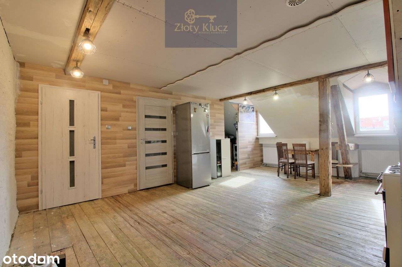 Przestronne 3 pokoje w samym Rynku ogrz. gazowe-1