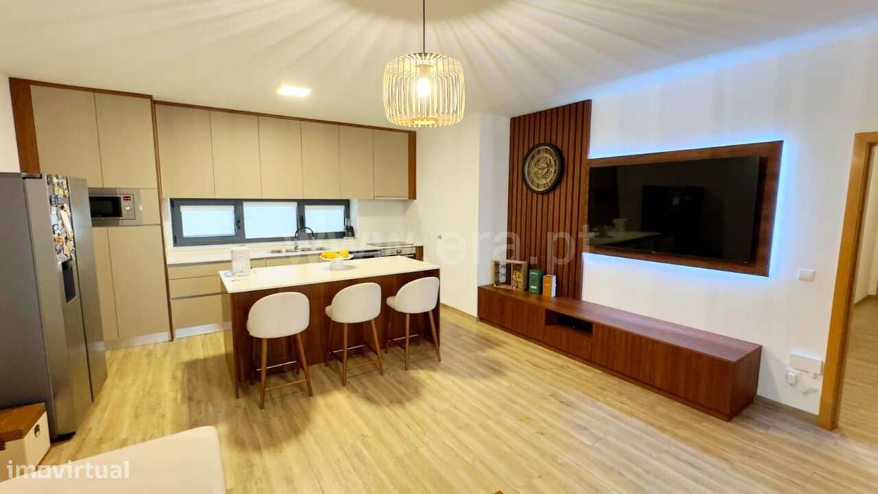 Moradia T3 / Marco de Canaveses, Alpendorada, Várzea e Torrão-9