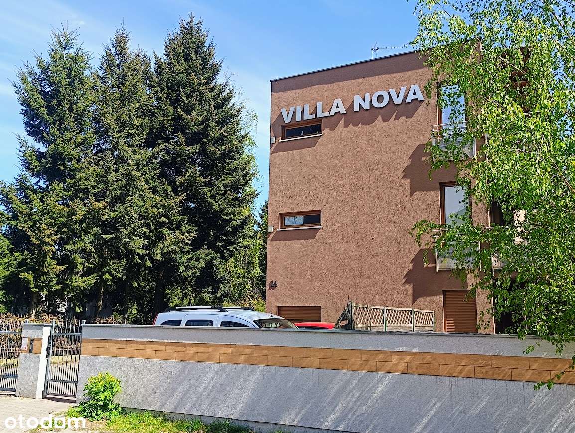 Villa Nova z 2008 roku Z MIEJSCEM PARKINGOWYM, 3 minuty do Pestki