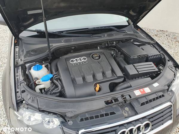 Audi A3 1.9 TDI Attraction - 10